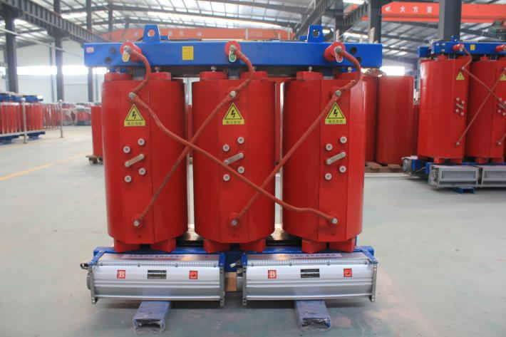 一般北京創(chuàng)聯(lián)匯通電氣全鋁的干式變壓器800kva價格是33900元，全銅的800kva干式變壓器價格是65000元。